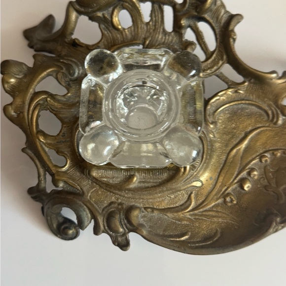 Vintage / Antique Brass Inkwell with Glass Insert - Picture 4 of 9